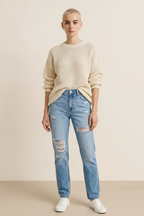 Distressed Buttoned Jeans with Pockets