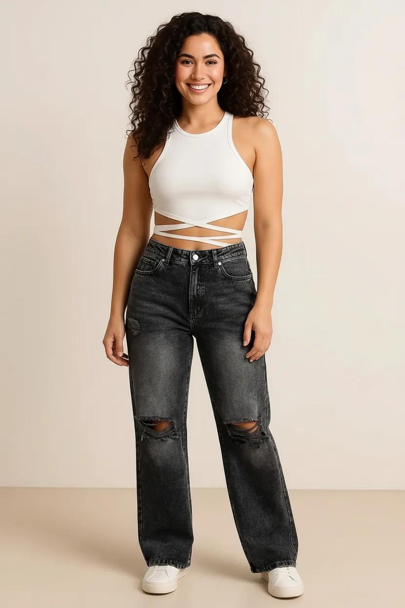 Distressed Wide Leg Jeans with Pockets