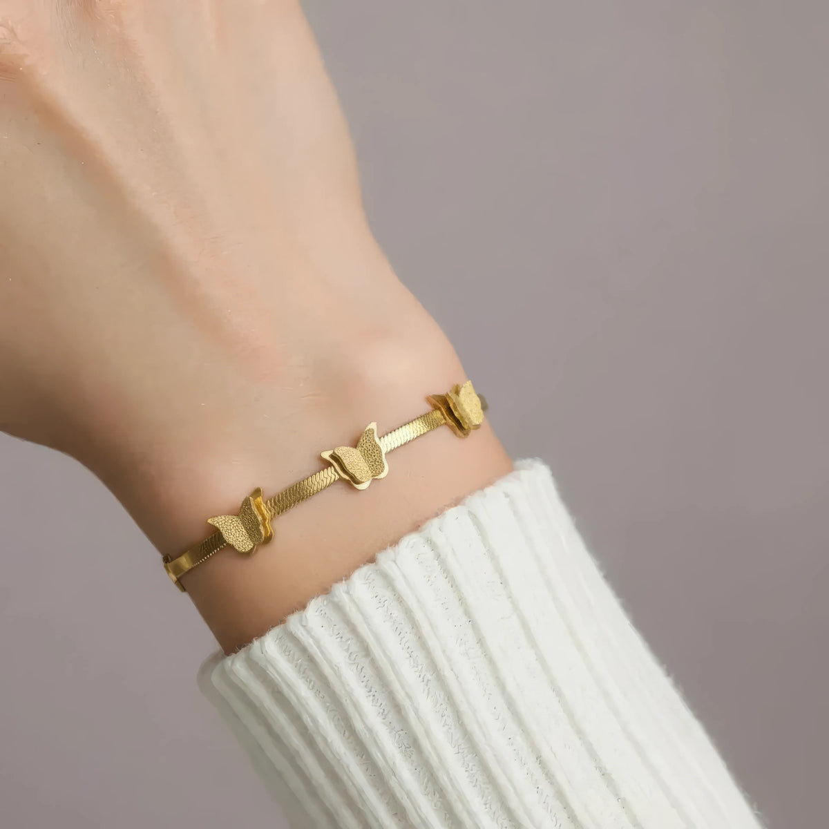 Peachy Butterfly Casual Bracelet