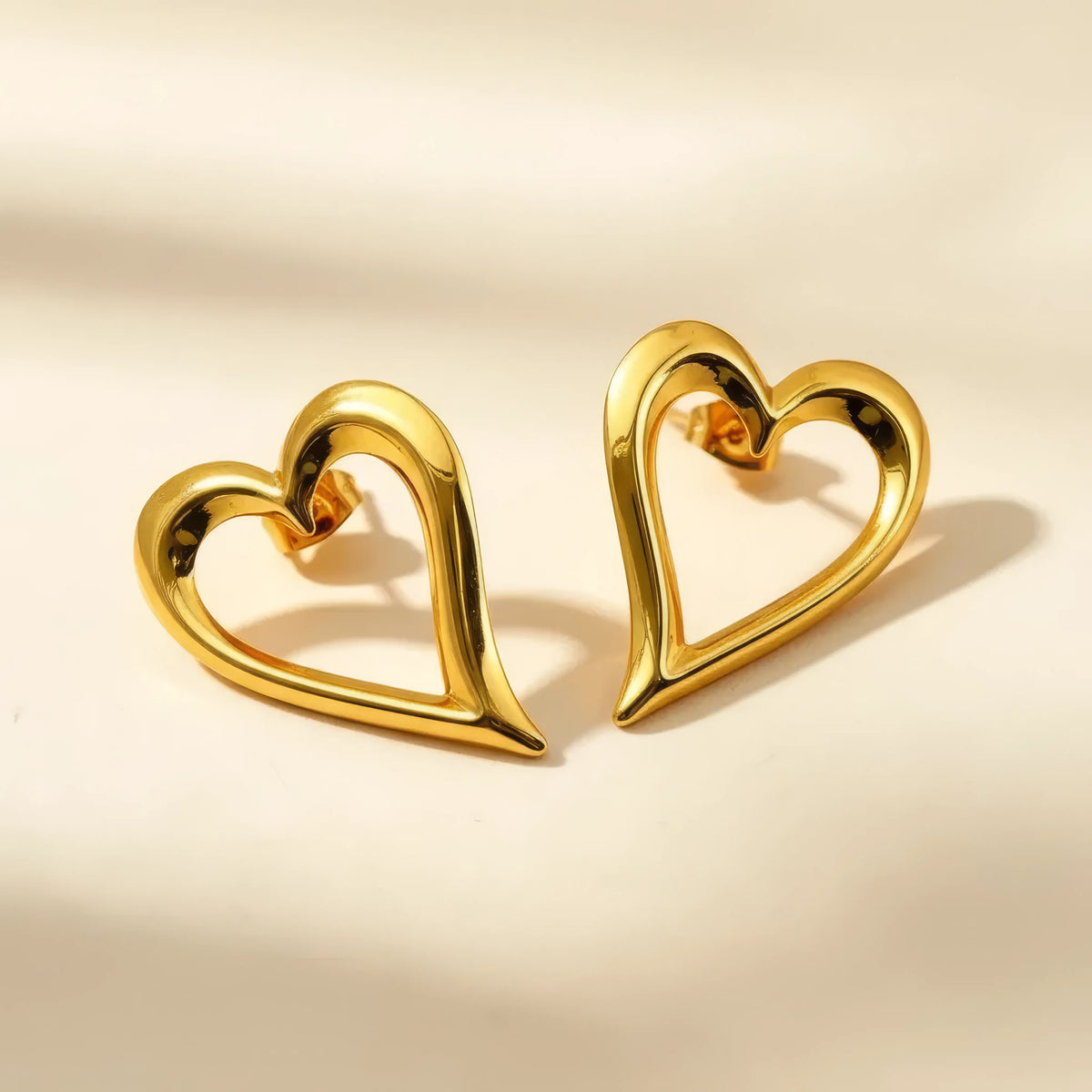 Valentina Heart Earrings