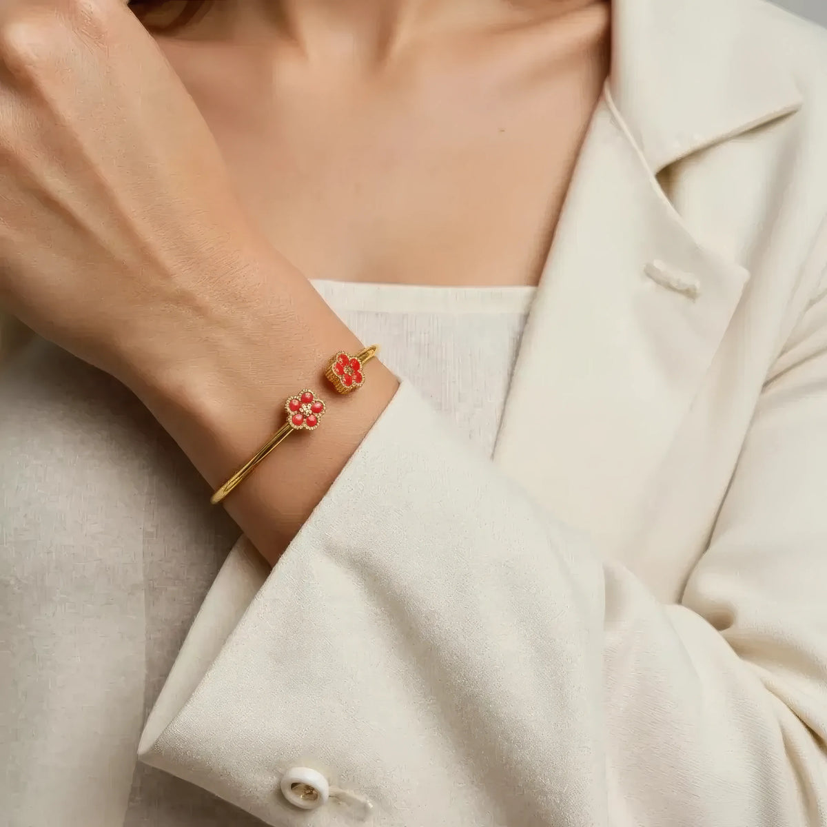 Retro Plant Cuff Red Bracelet