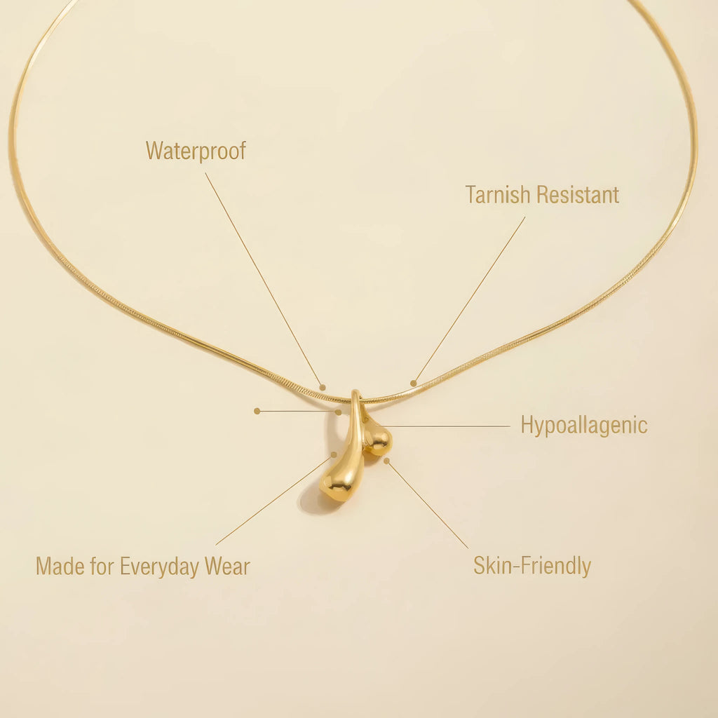 La Vie Necklace