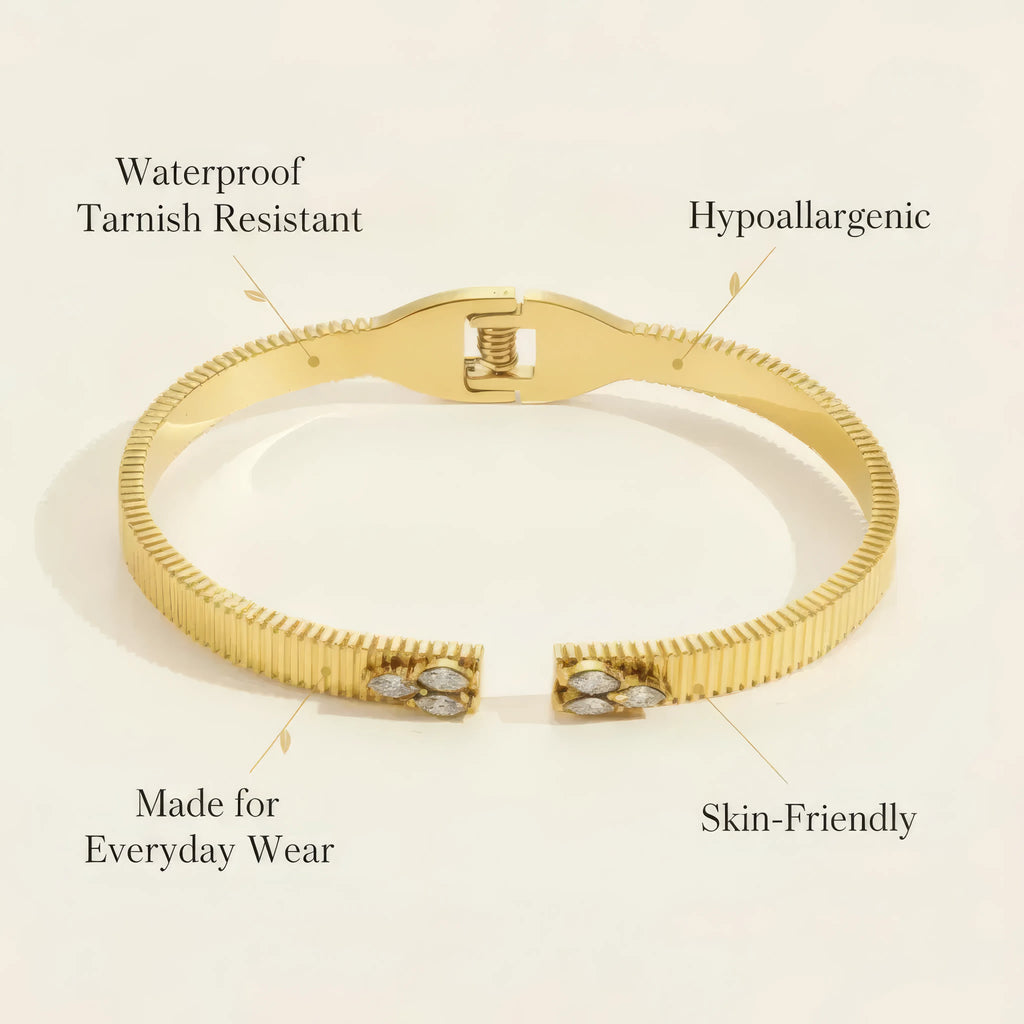 Stripe Gold Bangle