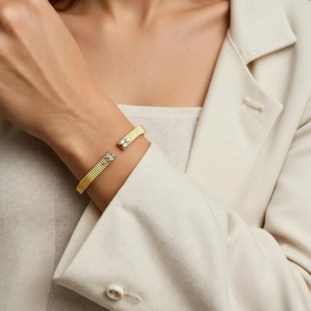 Stripe Gold Bangle